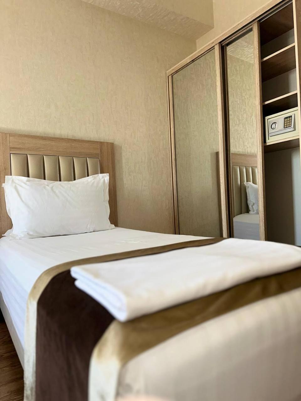 Sato Hotel Ташкент Екстер'єр фото
